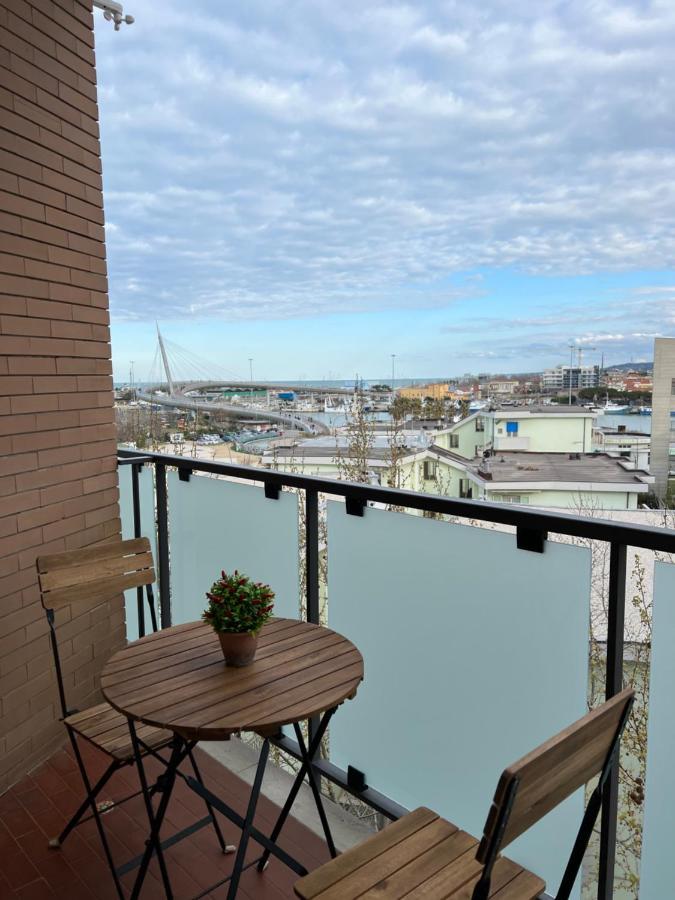 "Casa Incantevole" Fronte Mare Pescara - Appartamento Via Buozzi Extérieur photo