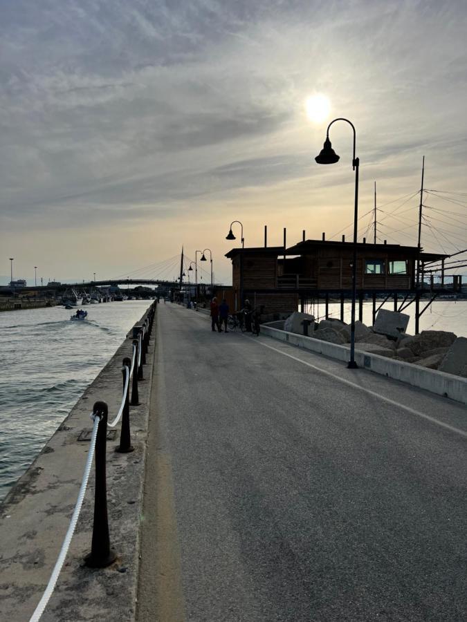 "Casa Incantevole" Fronte Mare Pescara - Appartamento Via Buozzi Extérieur photo