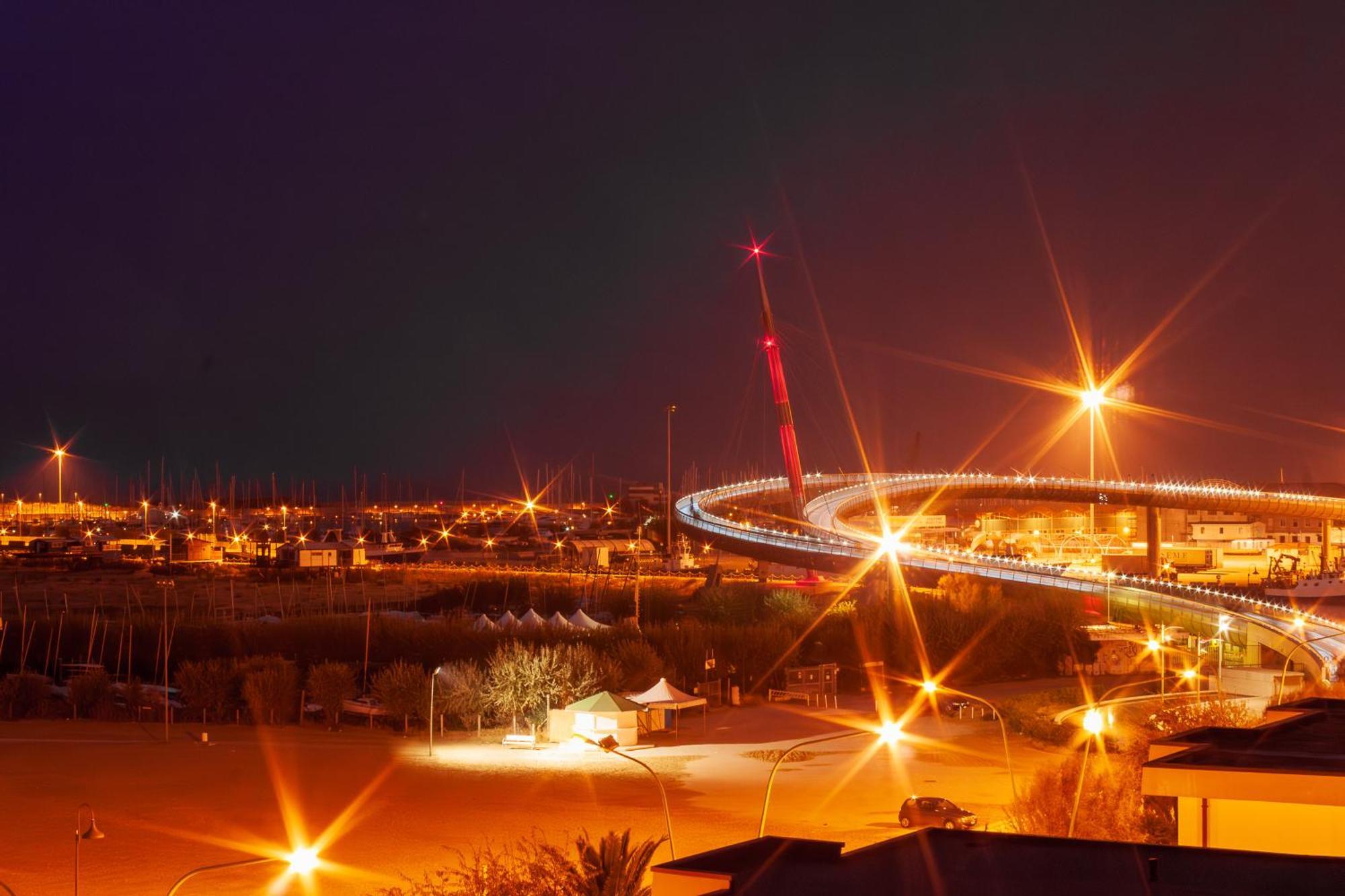 "Casa Incantevole" Fronte Mare Pescara - Appartamento Via Buozzi Extérieur photo