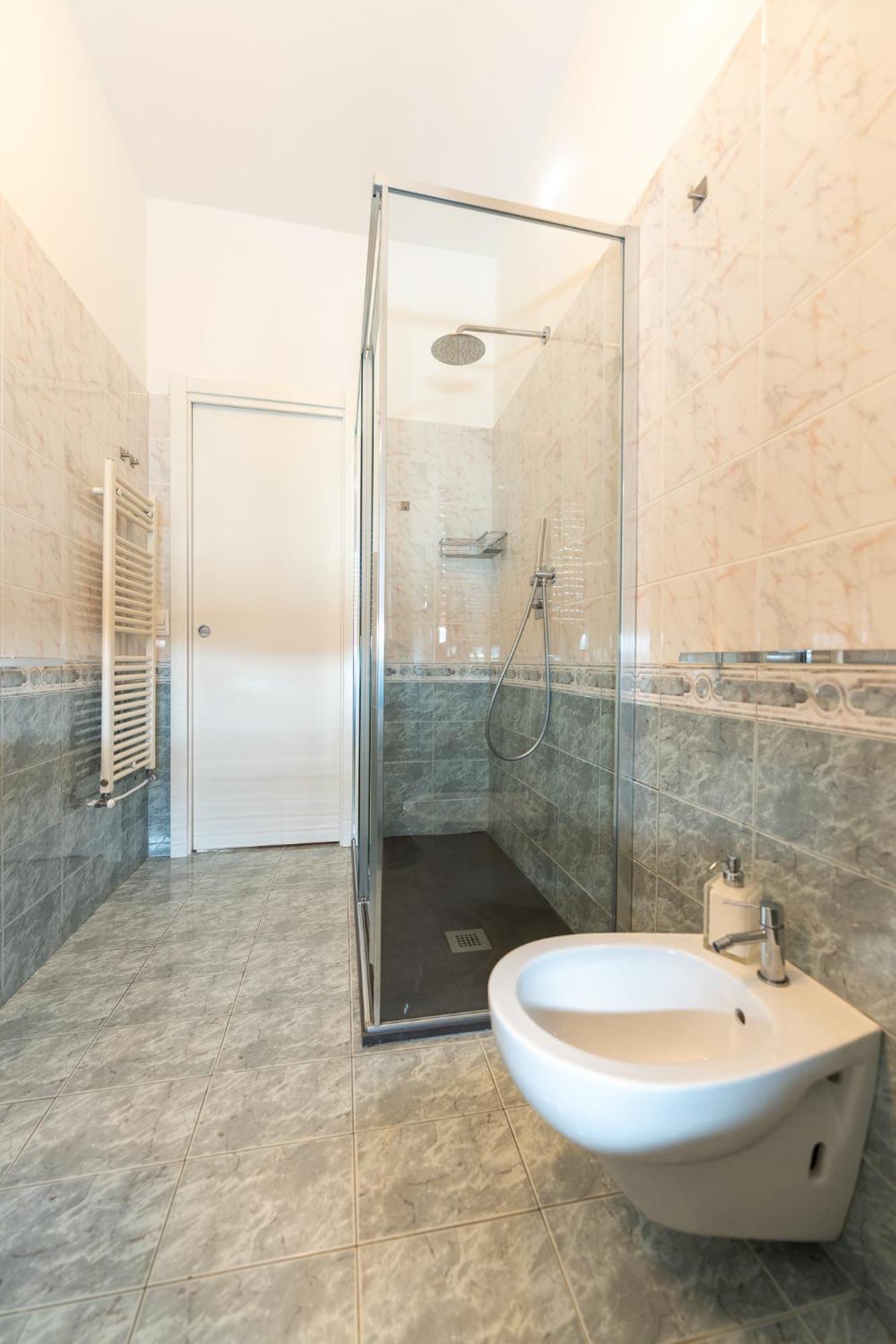 "Casa Incantevole" Fronte Mare Pescara - Appartamento Via Buozzi Extérieur photo